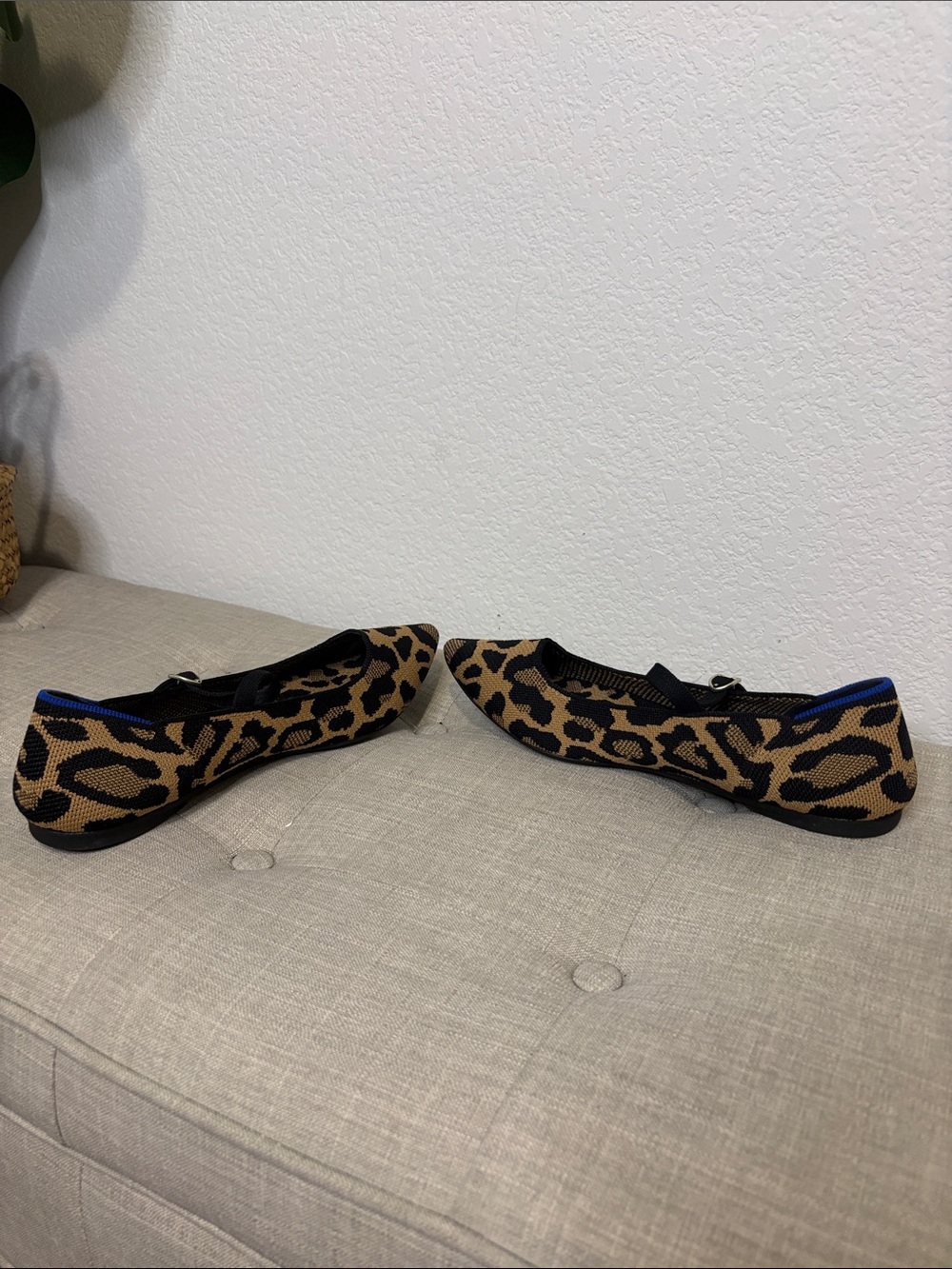 Rothy's Leopard the pointe ii Mary Jane Flats in Tan, Black & Blue Trim 9.5 - Picture 7 of 8